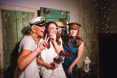 Booth Nineteen – Photo Booth Hire Bristol